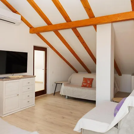 Апартаменты Zora *