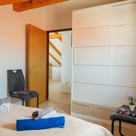 Zora Апартаменты *