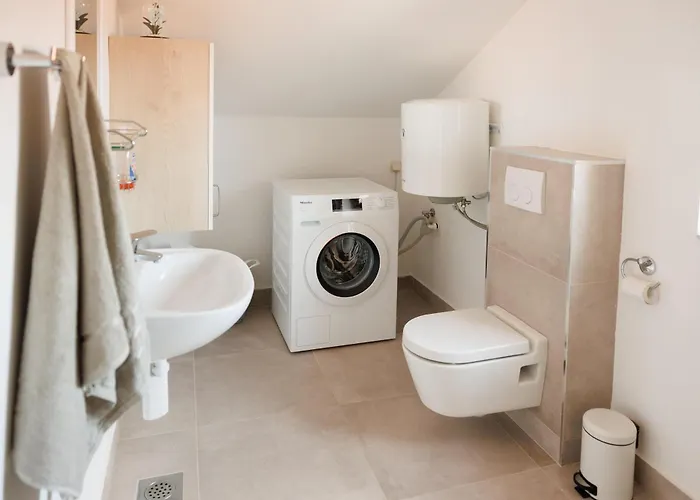 Zora Апартаменты Вир